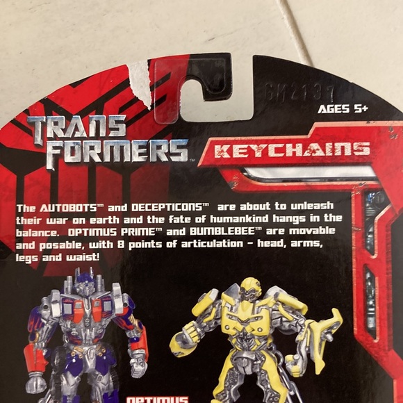 TransFormers Optimus Prime keychain moveable head, legs, and waist new in box - Picture 4 of 6